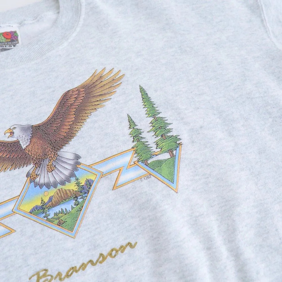 Vintage  '98 Fruit Of The Loom Best Branson Mo Eagle Outdoors Crew Neck Sweater - Picture 9 of 10